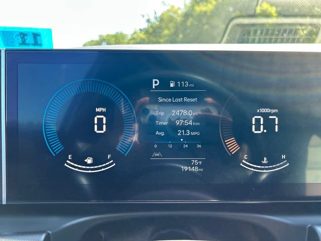 Certified 2025 Hyundai Santa Cruz SEL AWD/4WD image 16