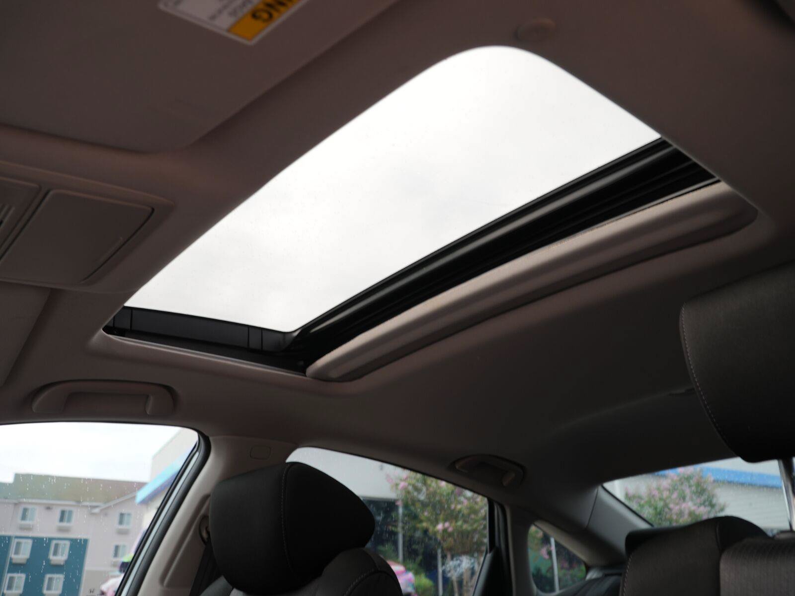 Used 2020 Honda Accord EX image 9