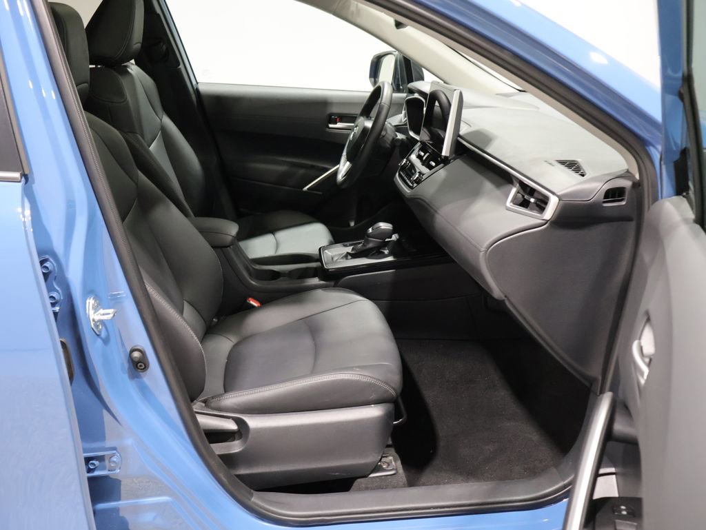 Used 2026 Toyota Corolla Cross XLE w/ Convenience Package AWD/4WD image 22
