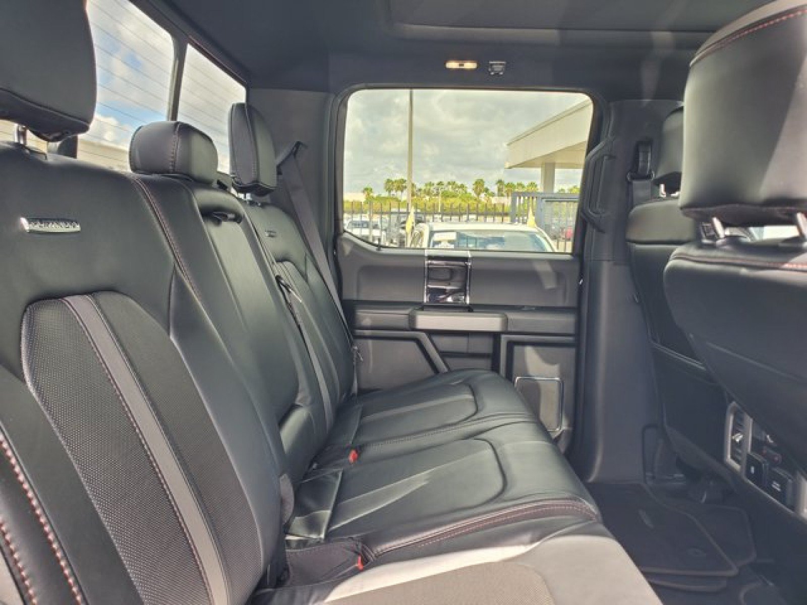 Used 2021 Ford F250 Platinum w/ FX4 Off-Road Package AWD/4WD image 34