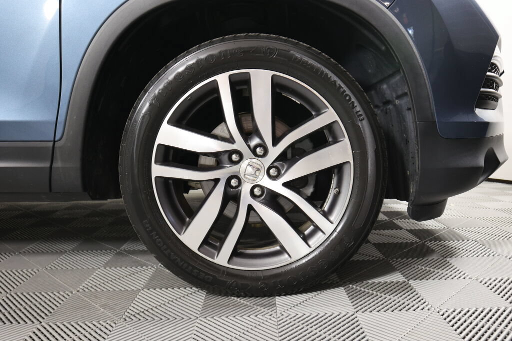 Used 2016 Honda Pilot Touring image 6