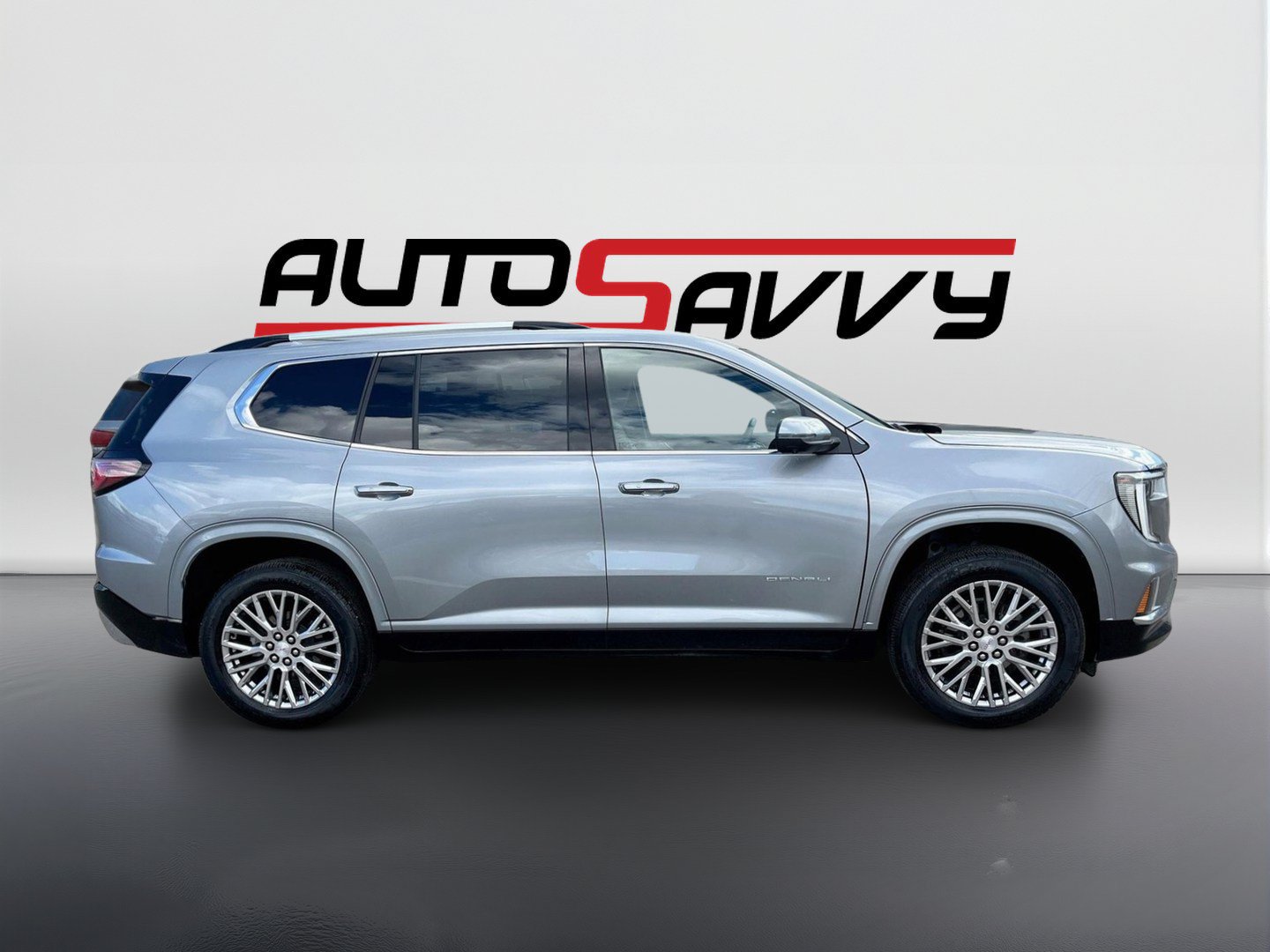Used 2024 GMC Acadia Denali FWD image 8