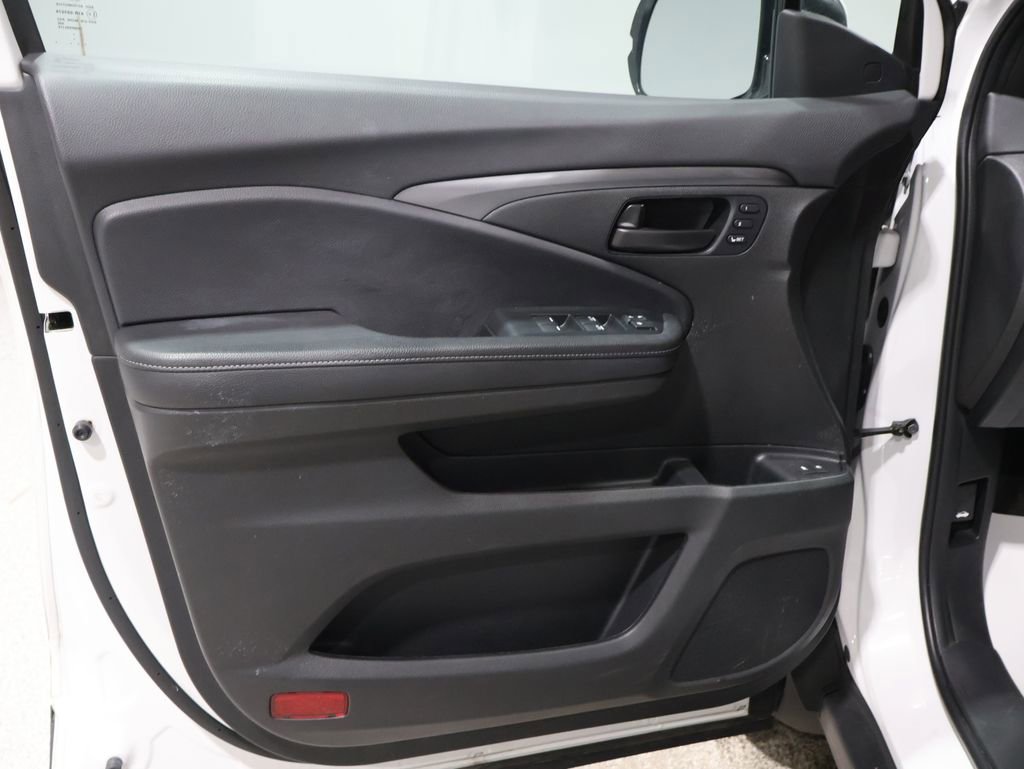 Used 2023 Honda Passport EX-L image 13