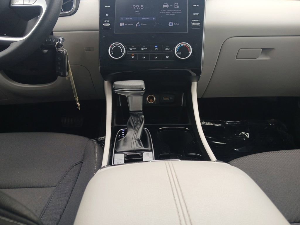 Certified 2023 Hyundai Tucson SE FWD image 11