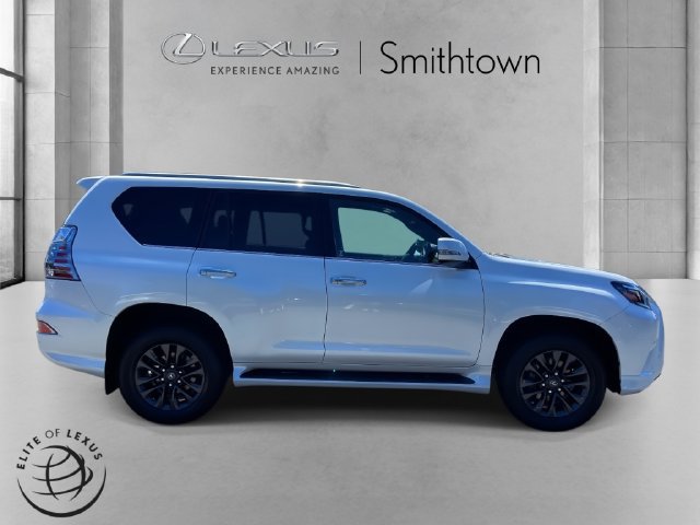 Certified 2023 Lexus GX 460 Premium w/ Premium Package AWD/4WD image 4