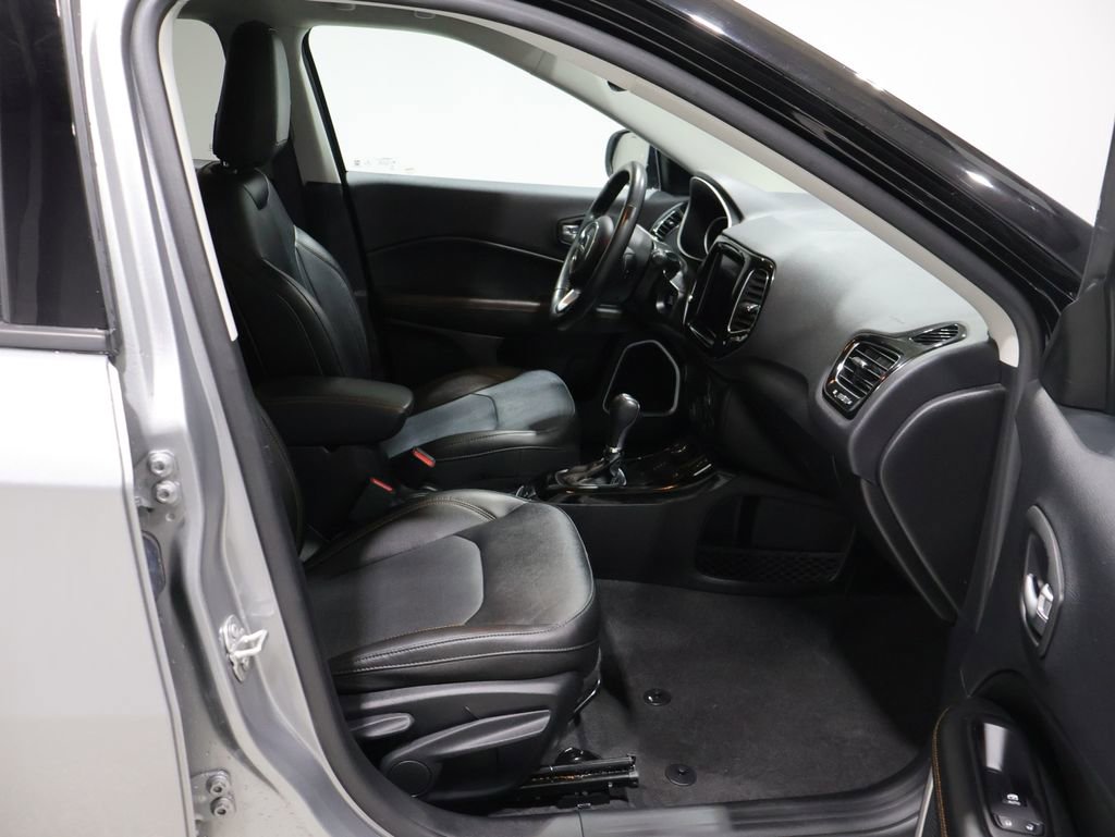 Used 2020 Jeep Compass Limited image 22