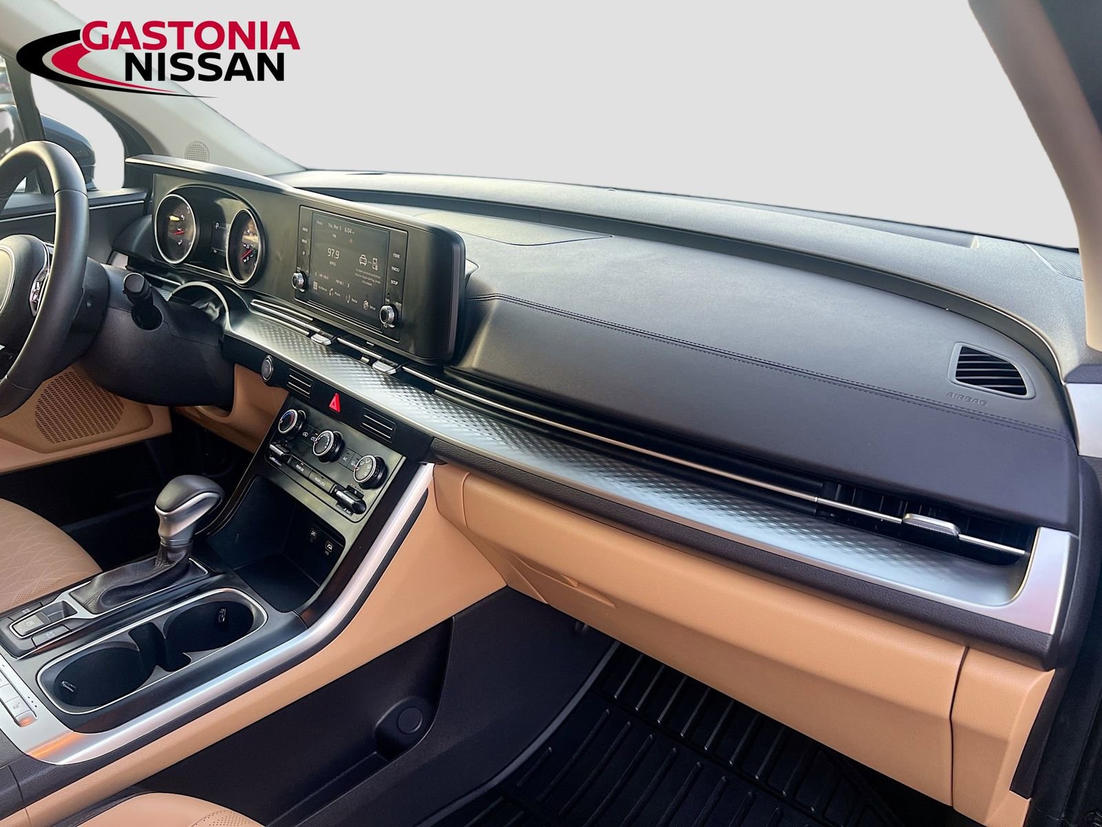 Used 2024 Kia Carnival LX image 39