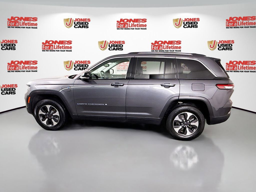 Used 2022 Jeep Grand Cherokee Limited 4xe image 16