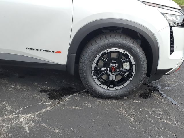 New 2026 Nissan Pathfinder Rock Creek w/ Rock Creek Premium Package AWD/4WD image 9
