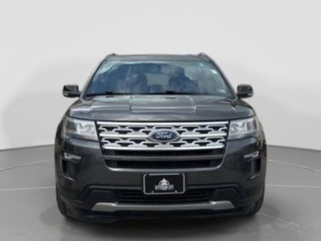 Used 2018 Ford Explorer XLT w/ Equipment Group 201A image 9
