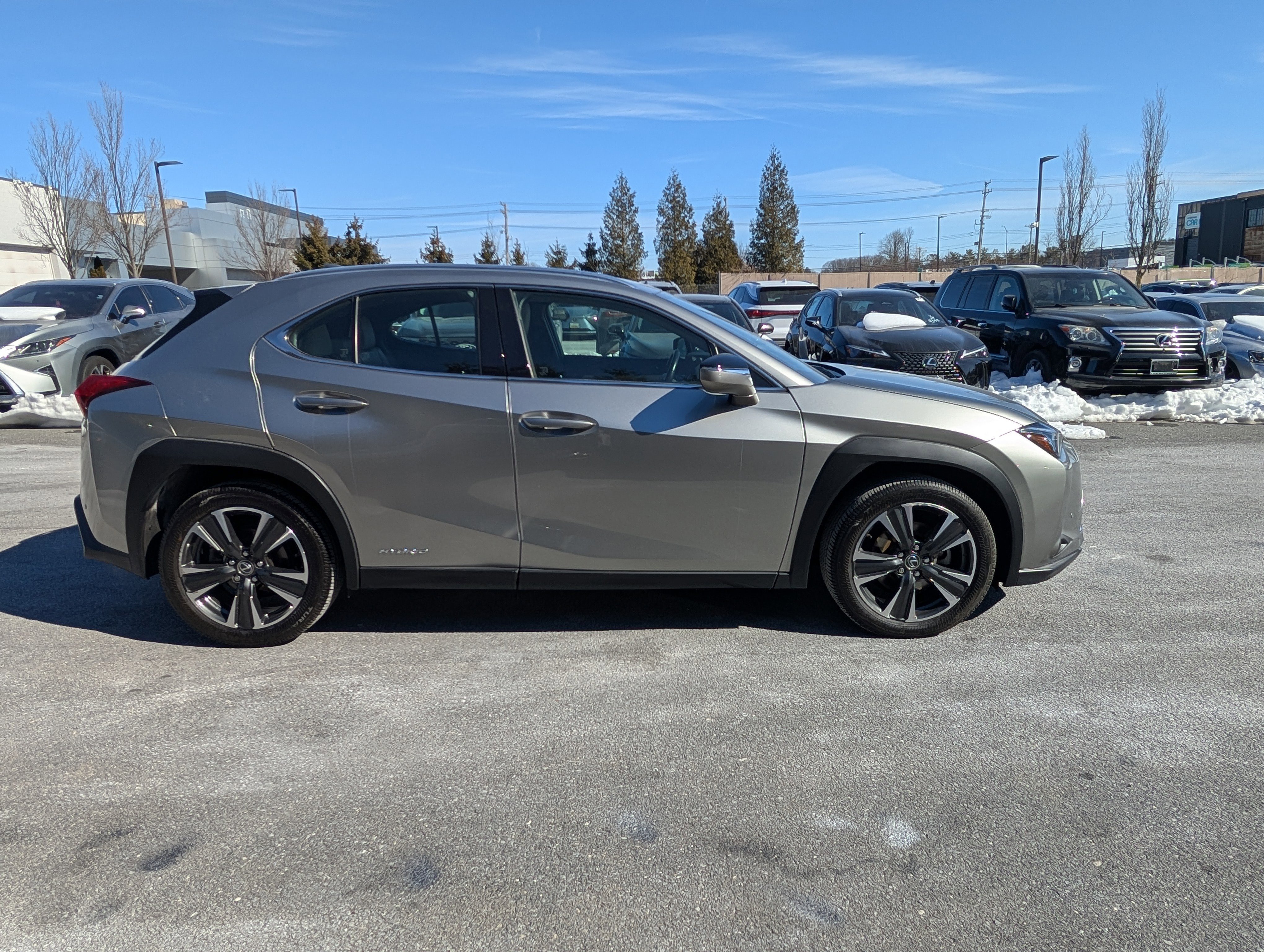 Used 2020 Lexus UX 250h w/ Premium Package image 2
