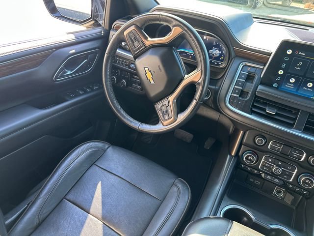 Used 2022 Chevrolet Suburban High Country AWD/4WD image 24