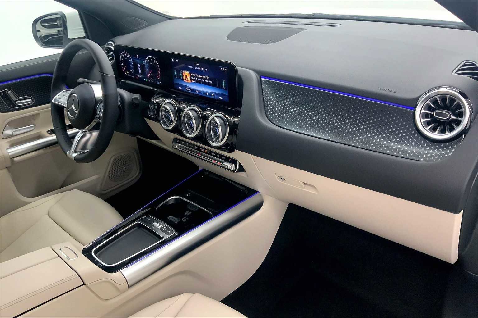 New 2026 Mercedes-Benz GLA 250 GLA 250 image 11