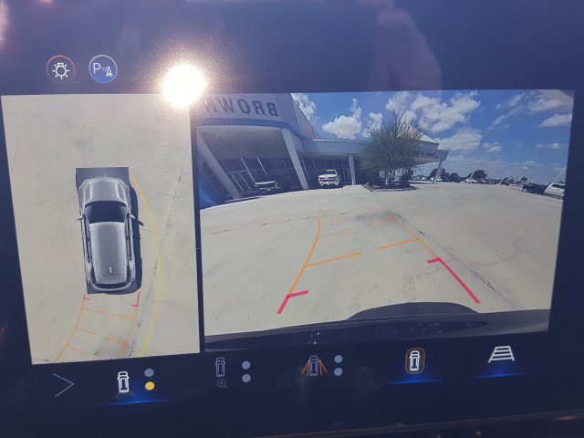 New 2026 Chevrolet Equinox RS w/ Safety and Technology Package FWD image 18