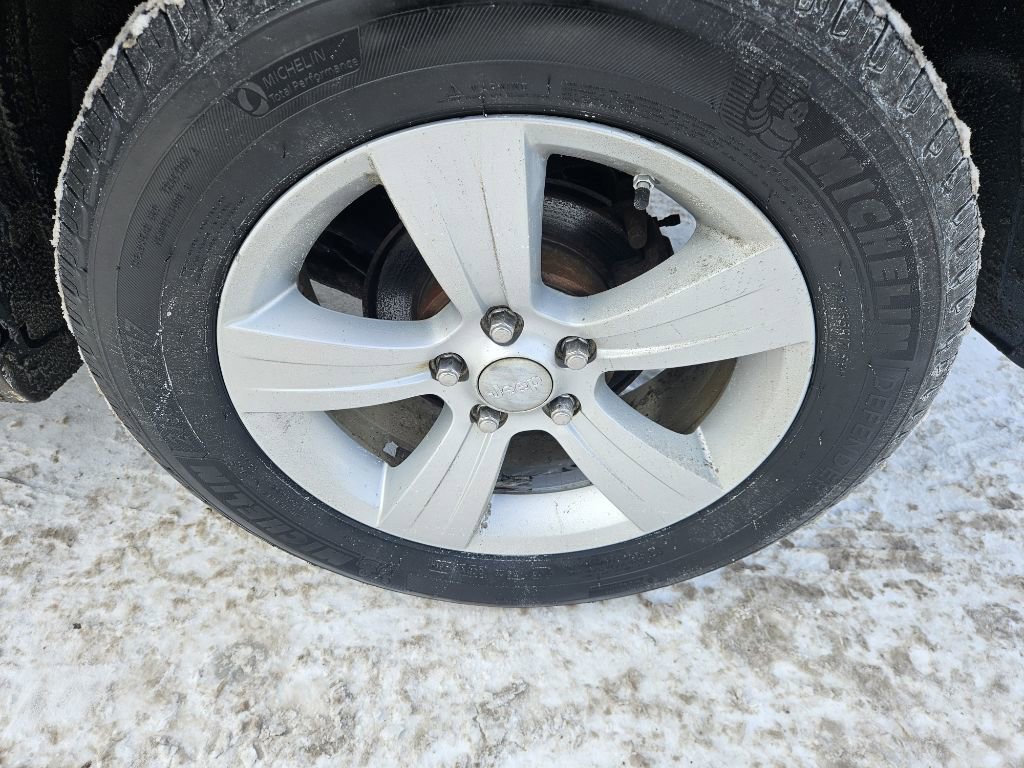 Used 2013 Jeep Patriot Latitude w/ Sun/Sound Group image 22