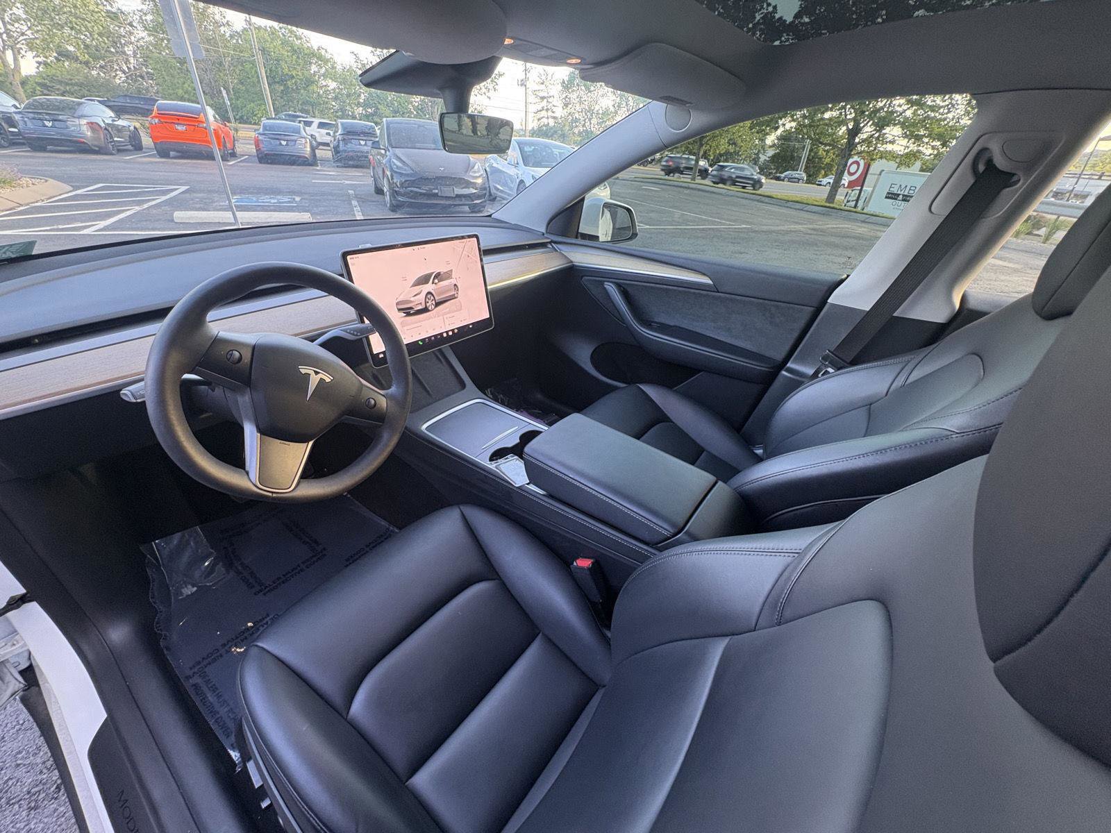 Used 2023 Tesla Model Y Long Range AWD/4WD image 12