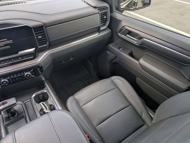 Used 2023 GMC Sierra 1500 SLT w/ SLT Premium Package image 17