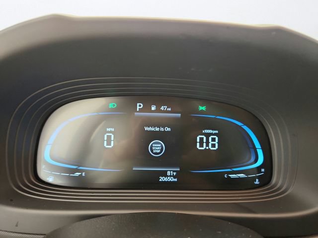 Used 2025 Hyundai Venue SEL FWD image 13
