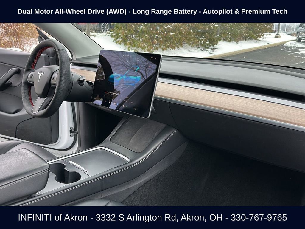 Used 2022 Tesla Model Y Long Range image 21