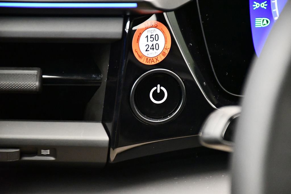 Used 2025 Porsche Macan 4S Electric image 23