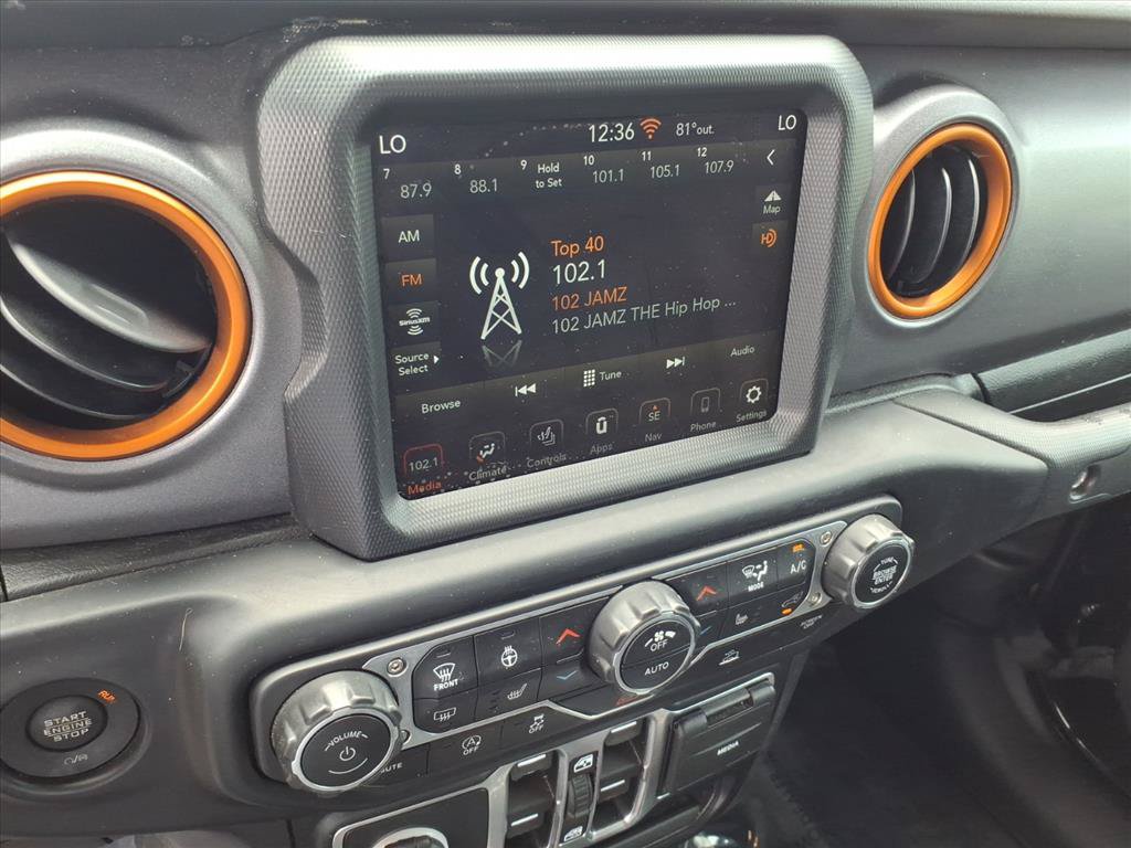 Used 2022 Jeep Gladiator Mojave w/ Cold Weather Group AWD/4WD image 32