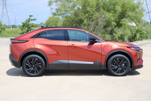 New 2026 Toyota C-HR AWD/4WD image 4