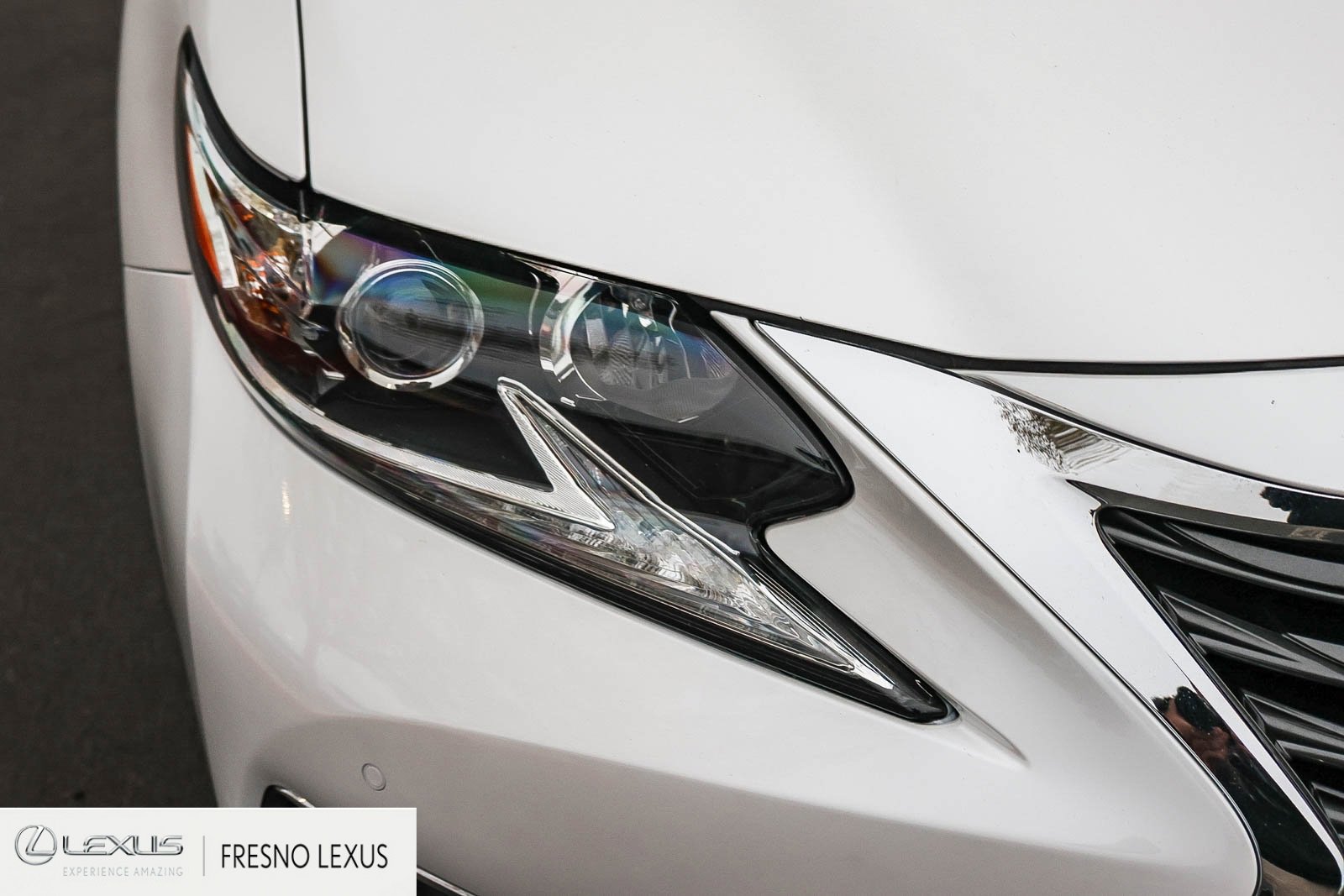 Used 2018 Lexus ES 350 w/ Navigation System Package image 10