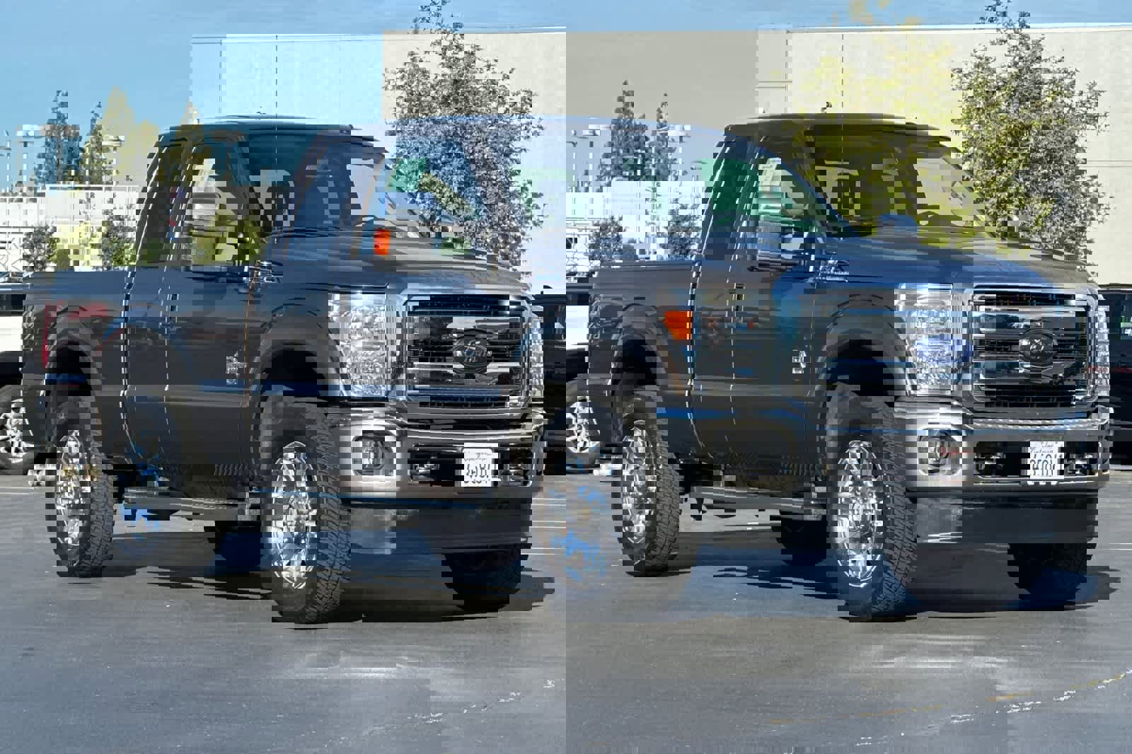 Used 2015 Ford F250 Lariat w/ Chrome Package image 2