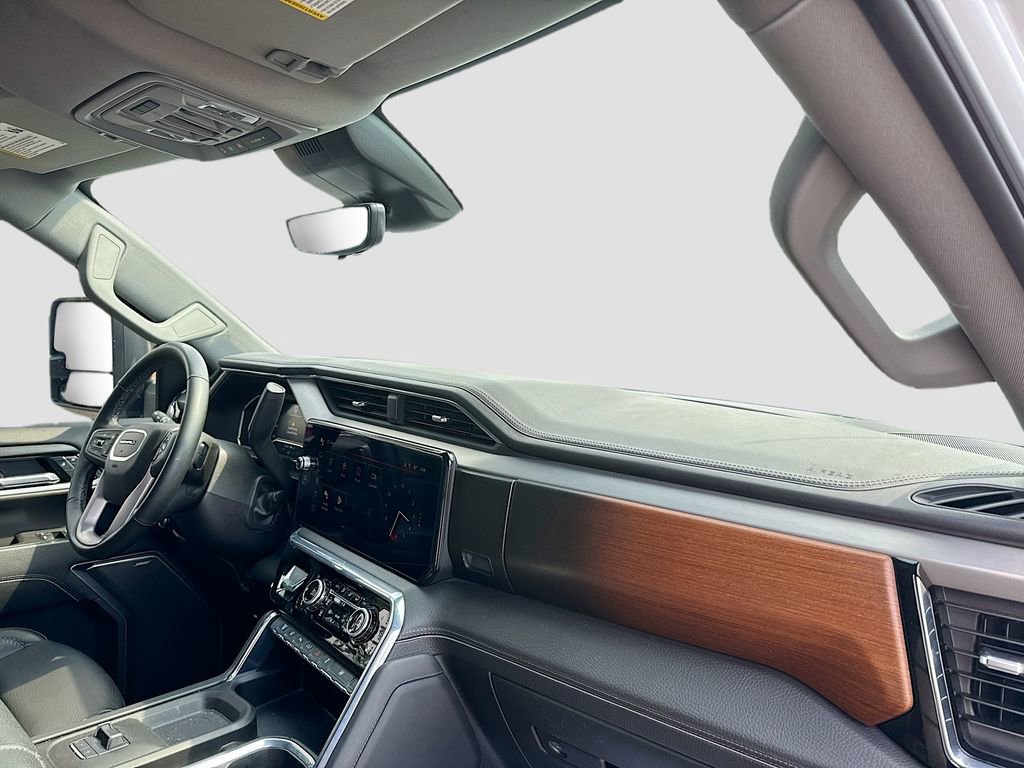 Used 2025 GMC Sierra 3500 Denali w/ Denali Reserve Package image 25