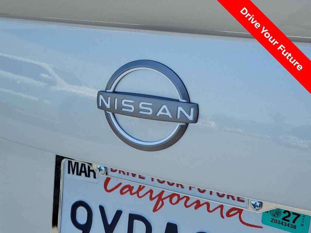 Certified 2025 Nissan Versa SR w/ Trunk Package FWD image 27