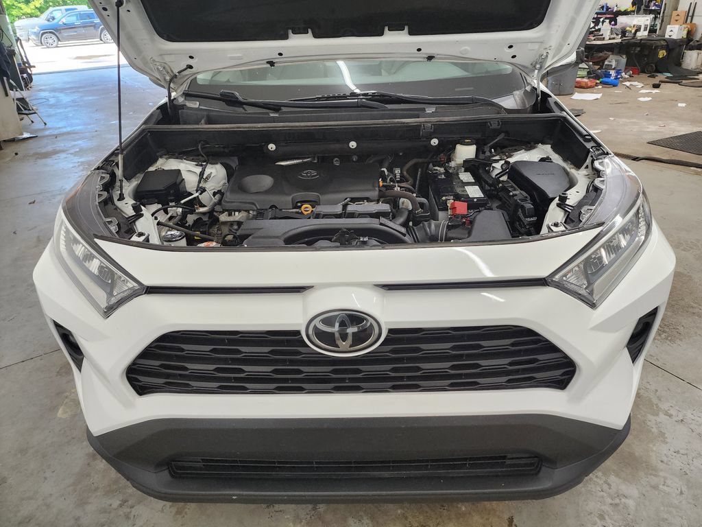 Used 2020 Toyota RAV4 XLE Premium AWD/4WD image 36