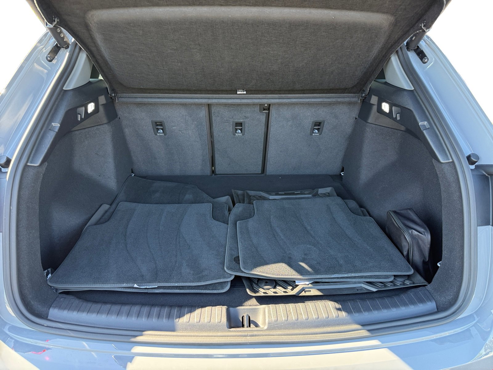 Used 2023 Audi Q4 e-tron Premium Plus w/ Premium Plus image 17