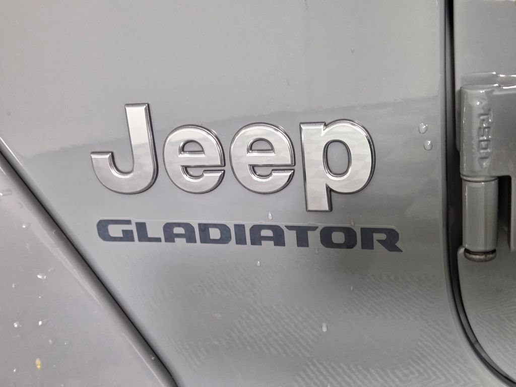 Used 2021 Jeep Gladiator Overland AWD/4WD image 10