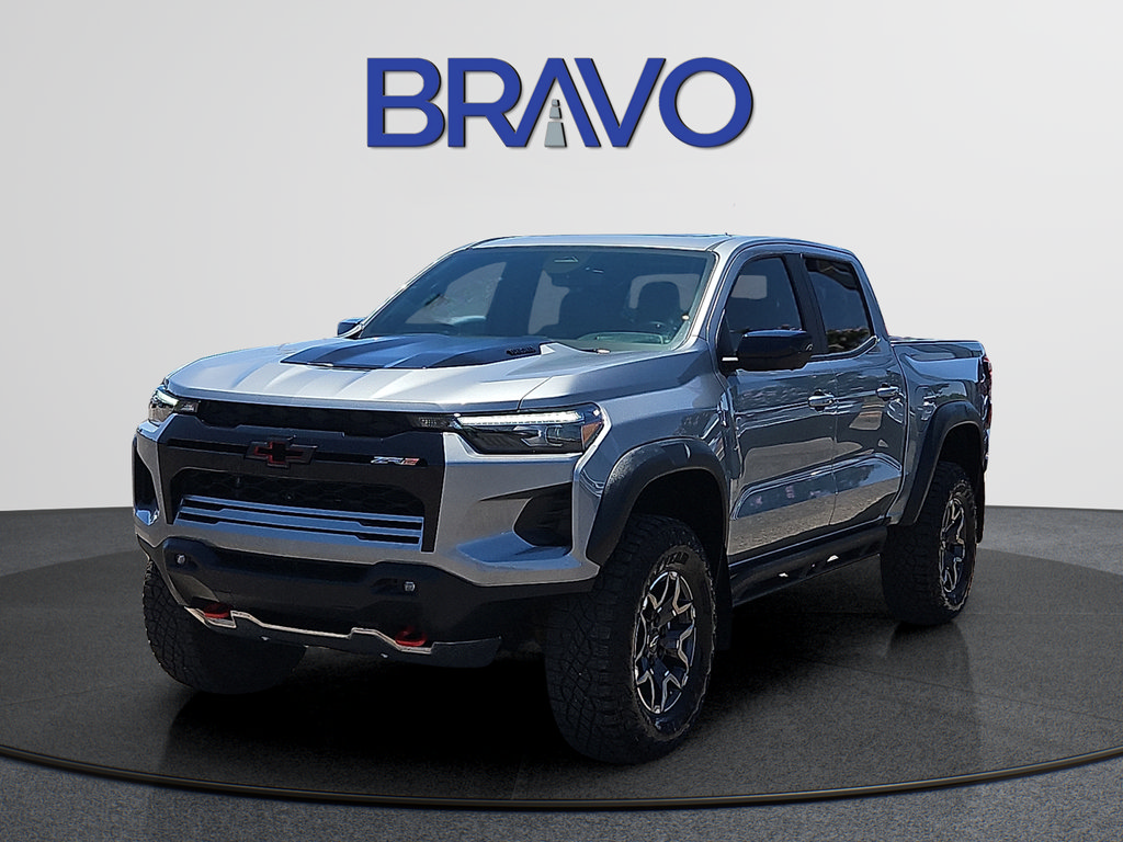 Used 2025 Chevrolet Colorado ZR2 w/ Technology Package AWD/4WD image 1