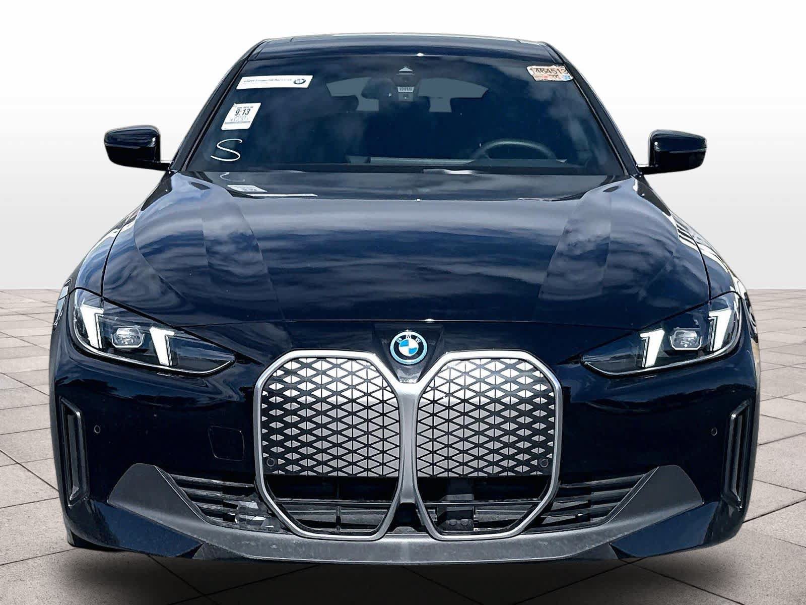Used 2025 BMW i4 eDrive40 w/ Premium Package RWD image 2