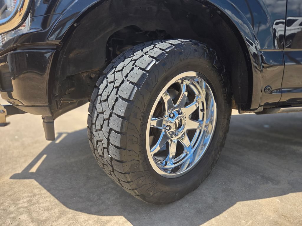 Used 2019 Ford F150 Platinum w/ Equipment Group 701A Luxury AWD/4WD image 33