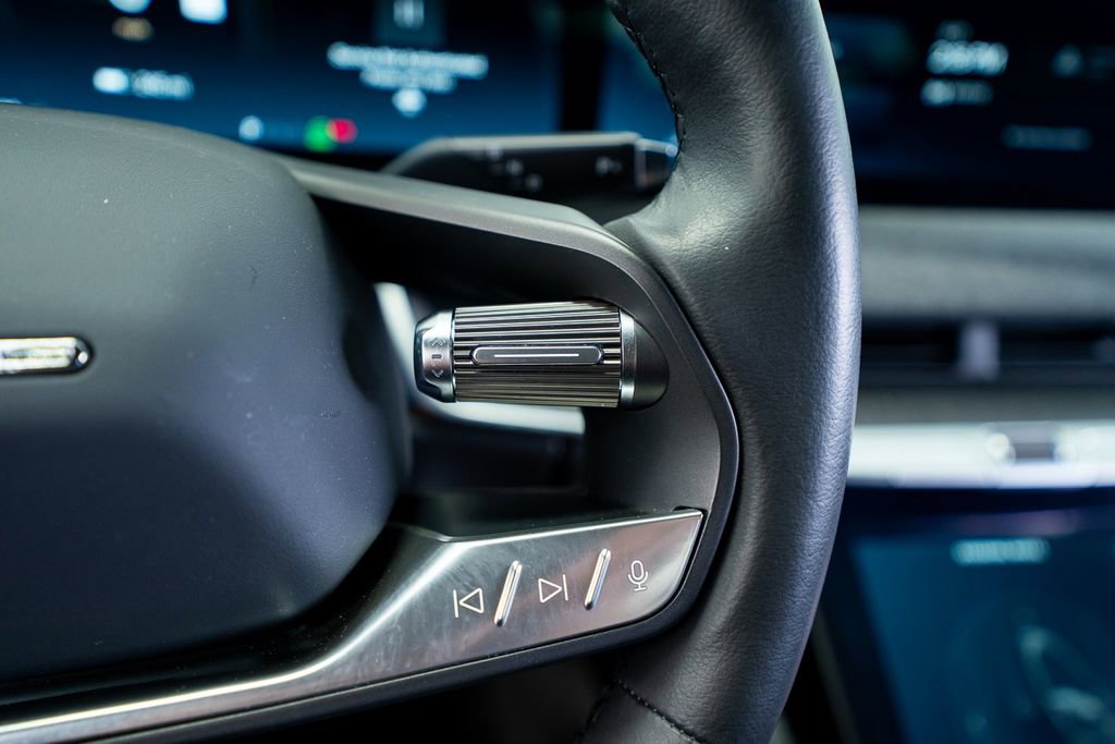 Used 2024 Lucid Air Touring AWD/4WD image 33