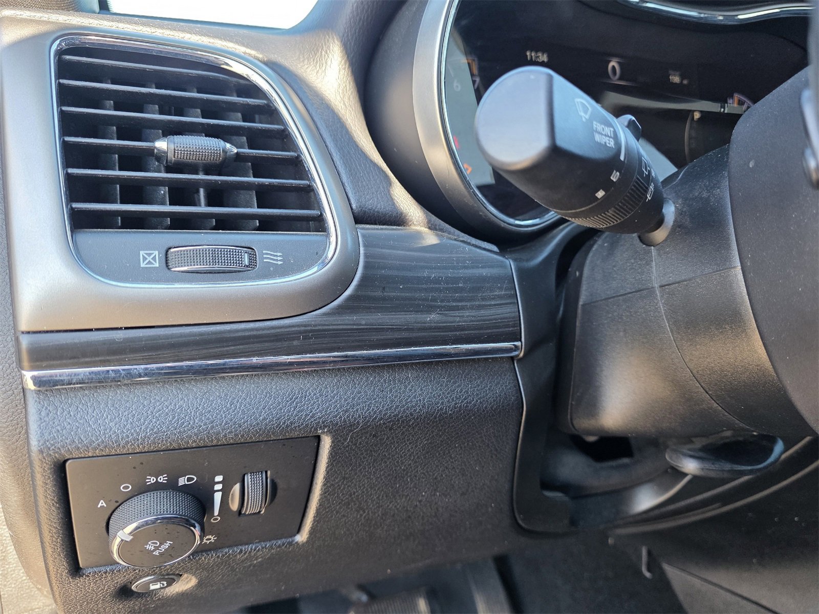 Used 2021 Jeep Grand Cherokee Limited image 22