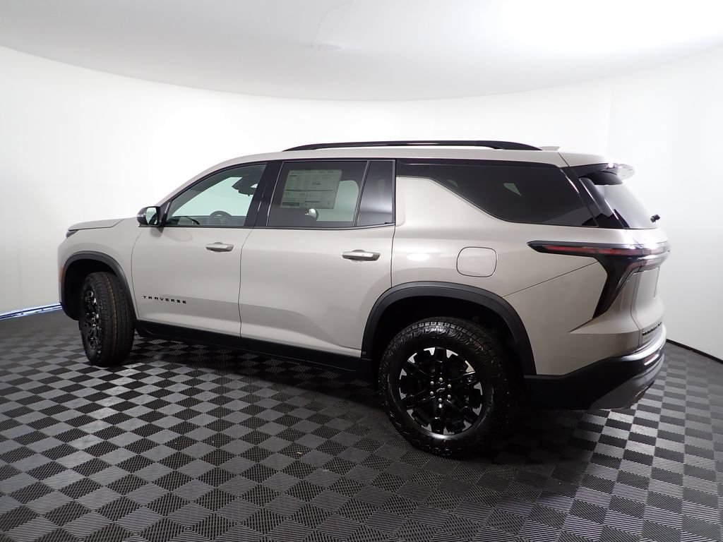 New 2027 Chevrolet Traverse Z71 w/ LPO, Floor Liner Package AWD/4WD image 13