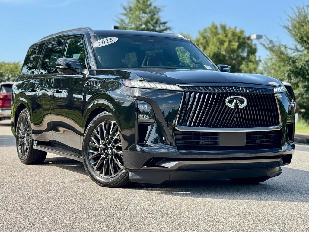Used 2025 INFINITI QX80 Autograph AWD/4WD image 2