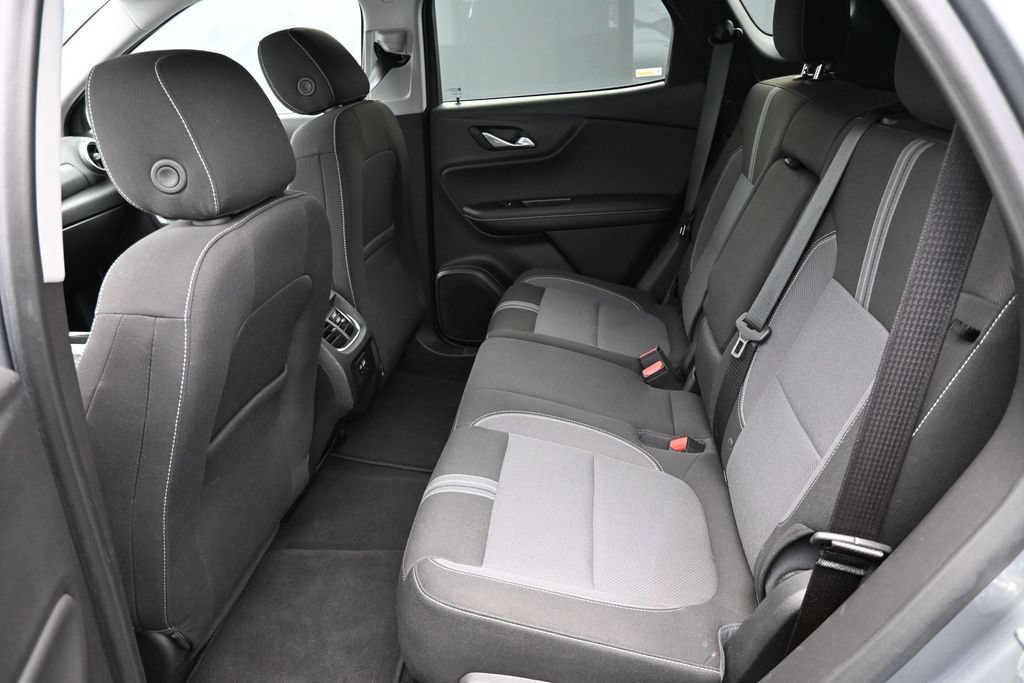 Used 2025 Chevrolet Blazer LT FWD image 12