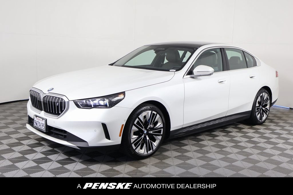 Used 2025 BMW i5 eDrive40i w/ Executive Package