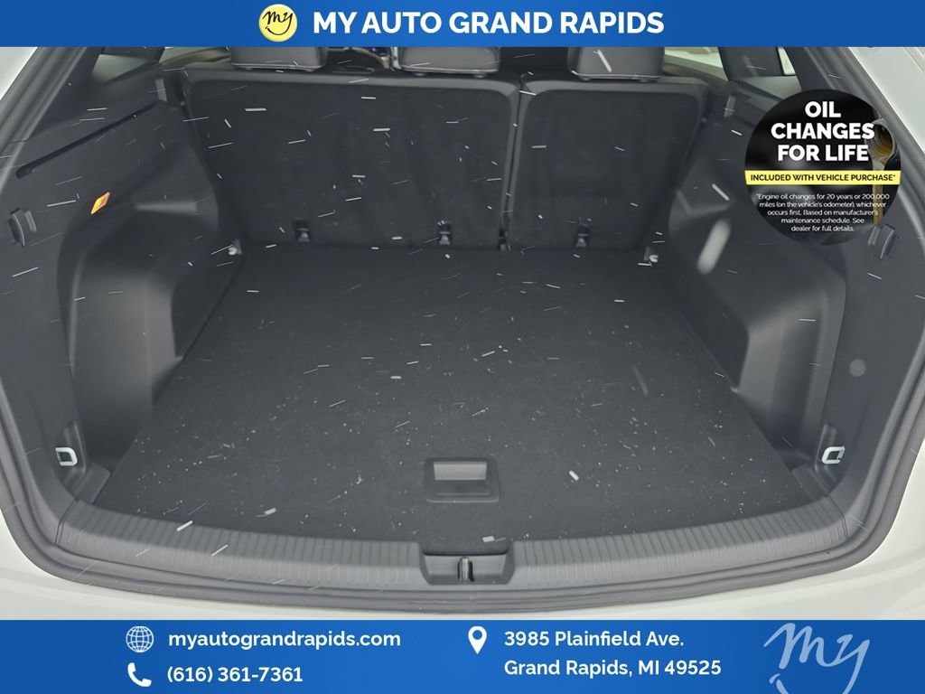 Used 2023 Volkswagen Atlas Cross Sport SE image 24