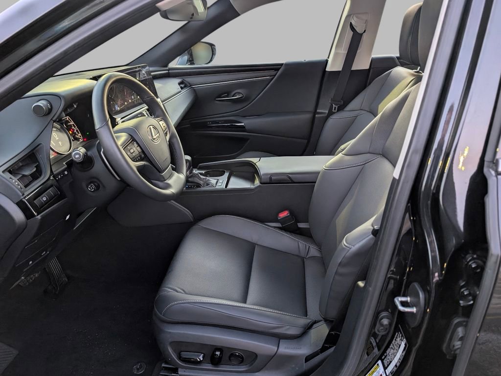 Used 2024 Lexus ES 300h w/ Premium Package image 20