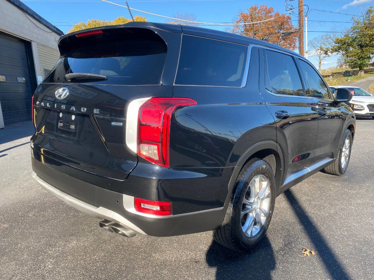 Used 2021 Hyundai Palisade SE image 3