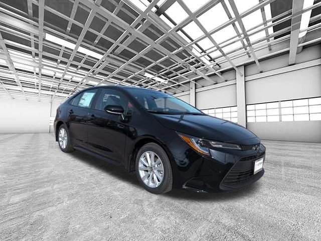 Used 2026 Toyota Corolla LE w/ LE Premium Package FWD image 1