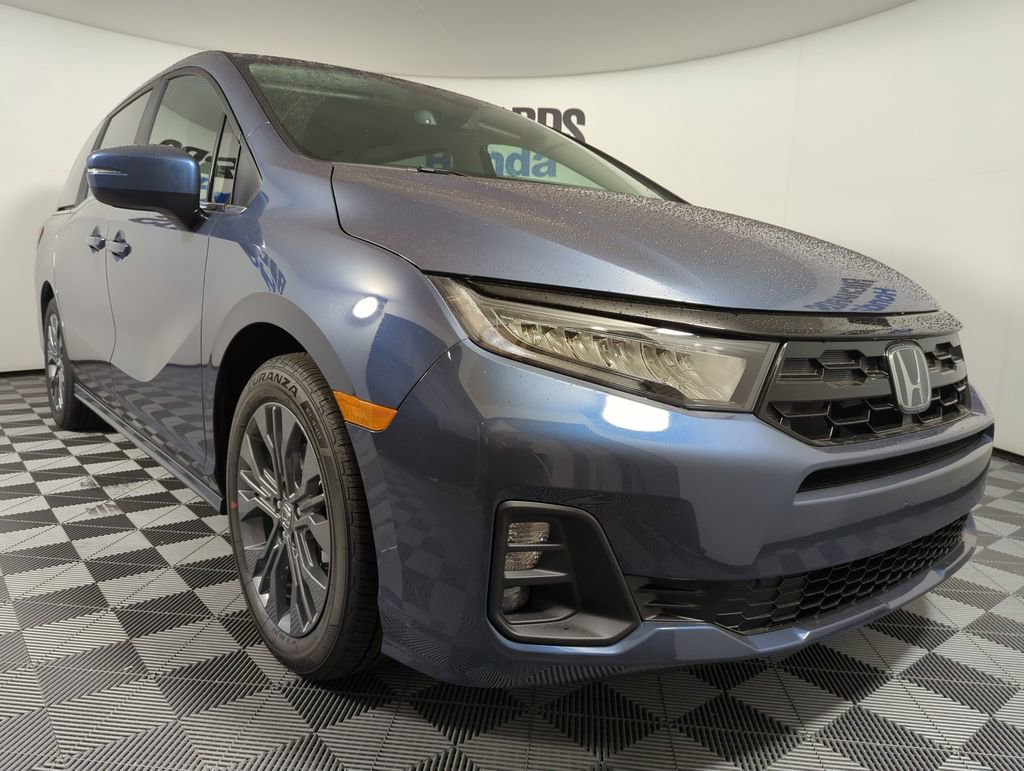 New 2026 Honda Odyssey Touring image 7