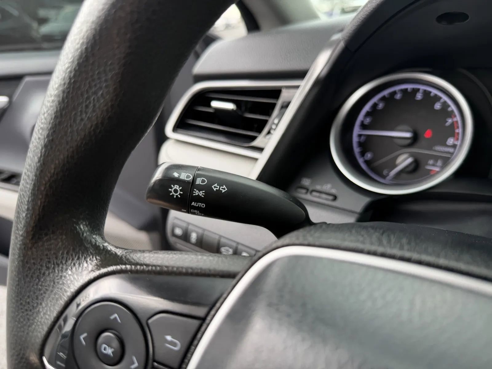 Used 2023 Toyota Camry LE image 22