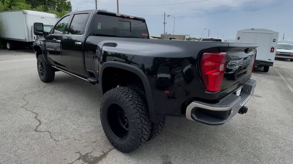 New 2026 Chevrolet Silverado 3500 LTZ w/ LTZ Plus Package AWD/4WD image 8