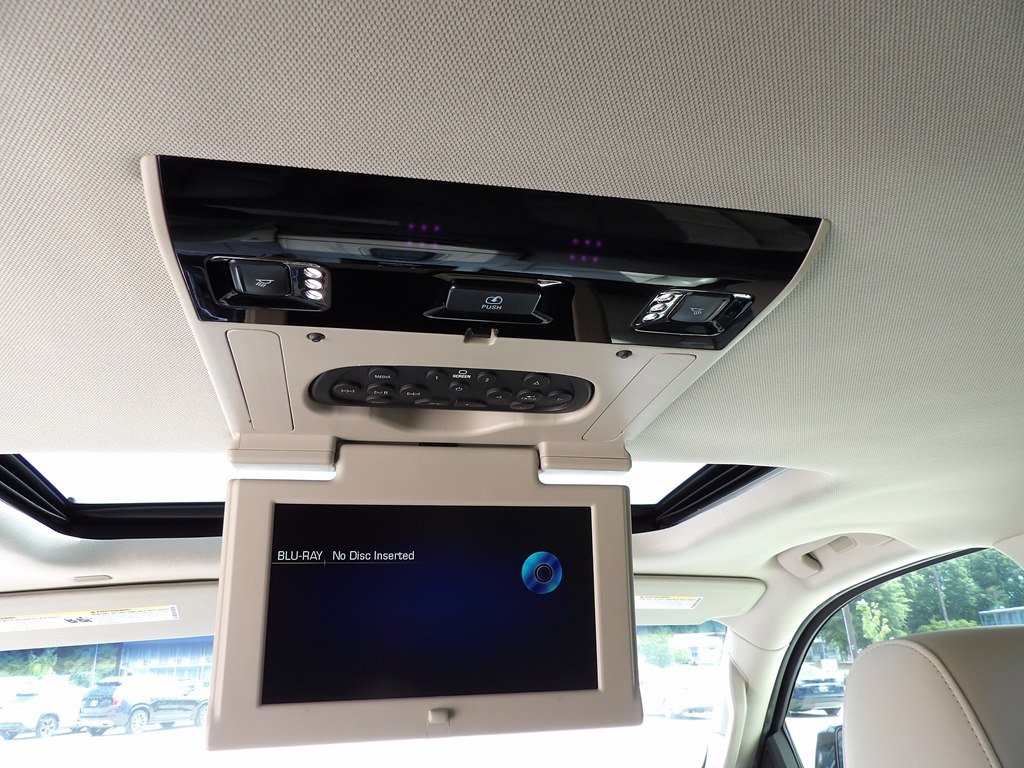 Used 2017 Cadillac Escalade ESV Luxury image 27